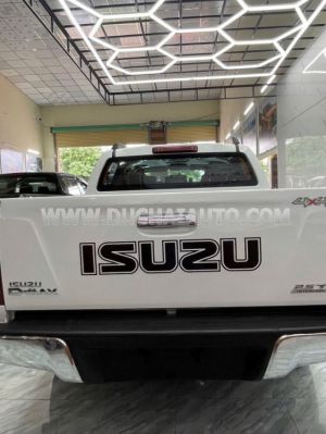 Xe Isuzu Dmax LS 2.5 4x4 AT 2016