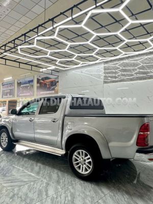 Xe Toyota Hilux 3.0G 4x4 MT 2015